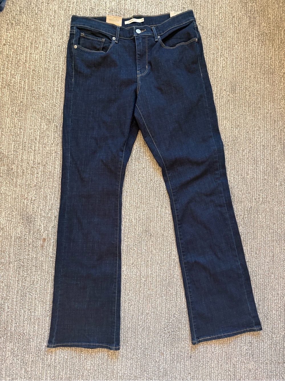 NWT Levi’s Classic Bootcut Jeans Women’s Size 10 Medium W30 L32 Dark Wash